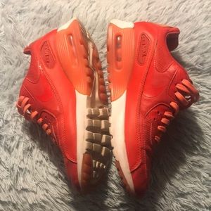 Red Nike air Max 6.5